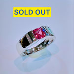 Ptパパラチャサファイア・ダイヤリング（クッションカット）　PS：0.62ct　D：0.04ct　地金重量：7.12g 現行サイズ：11.5番　￥231,000（税込）