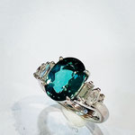 Ptグリーントルマリン・ダイヤリング　T：2.96ct　D：0.50ct　地金重量：6.68g　現行サイズ：12番　￥285,000（税込）