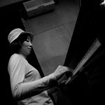 なってるハウスにて知らない人の録音日に。撮影は高下徹氏。