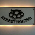 Streetfighterschild