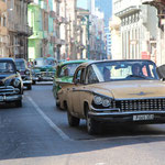 Cruising traffic / La Habana, Copyright © 2014