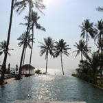 Swimming into the open sea - Koh Samui, Copyright © 2013