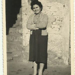 1950 - Madre in abito da lavoro - mother work dressed