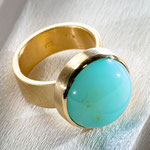Ring von Urte Hauck, Hemmingen, mit Andenopal, 750|-Gelbgold