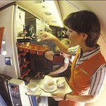 "Das Arbeiten an Bord einer MD-80 ist kein Zuckerschlecken"/Courtesy: Swissair