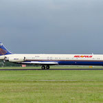 Die SU-ZCA in Amsterdam. Die Aufnahme wurde am 27. August 1996 gemacht und zeigt diese MD-83 auf ihrem Auslieferungsflug an Heliopolis während eines Zwischenstopps in Amsterdam./Courtesy: David van Maaren