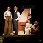 Marion Wulf als "Agatha Christie" in "Vermisst! Was geschah mit Agatha Christie?" 2025 am TfN © Clemens Heidrich