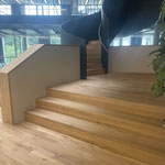 Greenhouse Bonn Nachhaltigkeit Treppen Empore Sitzgelegeheiten