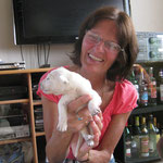 Marie-Paule en een puppy