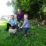 Ireland- Baby Lamm füttern