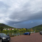 Treff am Neckarlauer mit bedrohlichem Wolkenbild - Foto Ingo Pedal