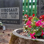 Friedhof in Setumaa, Estland. Die Setu sind orthodoxe Esten. Ihre Vornamen sind slawisch/russisch, ihre Nachnamen estnisch. 