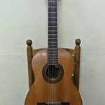 Guitarra del constructor valenciano Telesforo Julve que podríamos fechar entre los años 50 o 60 del pasado siglo.