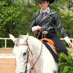 Siegerin der Disziplinen Novice Amateur Western Pleasure und Horsemanship Sarah Levy auf Speccial Spotted Skip