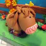 Bauernhof Torte aus Fondant - Pferd