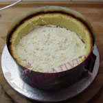 Runde Torte Fondant tauglich vorbereiten - füllen 1. Schicht