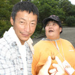 「セミの抜け殻みつけたよ♪」とうれしそうなOさん。