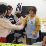 ケーキが1個余り、1月の誕生日の方たちで、ケーキ争奪じゃんけん!!
