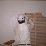 　　　　　　　　　　　　　　　　木摺り工法による漆喰壁塗り