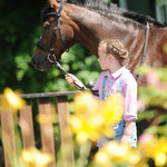 Julia und ihre Tochter mit dem Dt. Reitpony Frieda