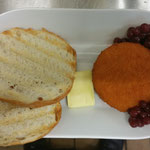 Gebackener Camambert mit Preiselbeeren