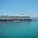Mein Schiff 4 Hafen Ajaccio fest in deutscher Hand