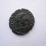 monnaie Vandales ? 0.90 g, Avers: portrait de Justinien I (527-565) ? DOIVZT PP INOM