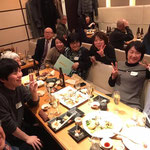 東京銀座の大人に人気の書道教室の新年会風景