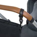 Buggy-Organizer schwarz von LÄSSIG am Kinderwagen