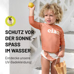 Kind in Bademode von LÄSSIG