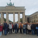 Gruppenbild vor dem Brandenburger Tor