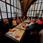 uriger Auftakt in einem Alt-Berliner Restaurant