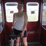 Und total fertig in der U-Bahn. Jetzt bin ich auch mal mit dem Fahrrad U-Bahn gefahren!