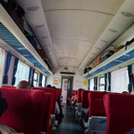 ファーストクラスの車内