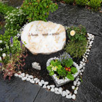 Liegestein aus Creme beige