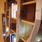 Bibliothèque en bois massif