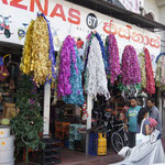 Auch in Kandy: Weihnachten geht nicht ohne Blingbling...