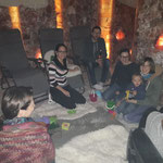 Singen mit Kleinkindern in der Salzgrotte