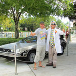 Dr. Emmett Brown und ich!!!! :)