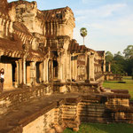 1975 nach der Machtübernahme der Roten Khmer mussten die Wissenschafter das Land verlassen und die Arbeit in Angkor kam vollständig zum Erliegen. Bild: Angkor Wat