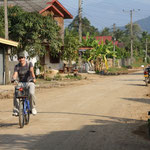 Mit dem Velo kann man wunderbar die Umgebung von Luang Prabang erkunden