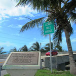 Die Seven Mile Bridge ist die längste Brücke des Overseas Highways. Die Brücke wurde 1982 eröffnet und ist 10'931 Meter (6,79 Meilen) lang.