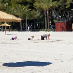 Stranbeschäftigung