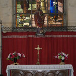l'autel de Saint Nicolas, patron de la paroisse