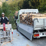 Holztransport und Säge-Arbeiten