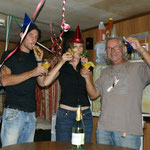 Bungalow-Silvesterparty, Nico, Klaus und ich / Party at our cabin with Klaus, Nico and me