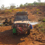 Wasser und Feuerholz holen / getting water and firewood