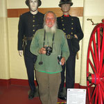 Besuch des Feuerwehrmuseums in Hobart - we get shown around the museum of the fire brigade in Hobart
