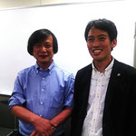 元日本数学会理事長・中央大学理工学部数学科教授の宮岡洋一先生とツーショットです。