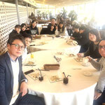 ホテルの喫茶ルームで家族揃って正月休みを楽しみもしました。　　　　・正月を家族で過ごす楽しさよ(和良)